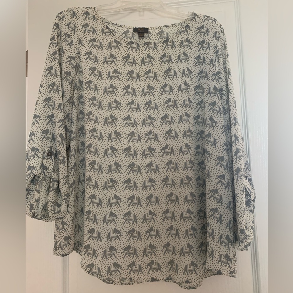 41 Hawthorn Ellie Elephant Print Scoop Neck Blouse 3/4 Button Sleeve Women Sz Lg